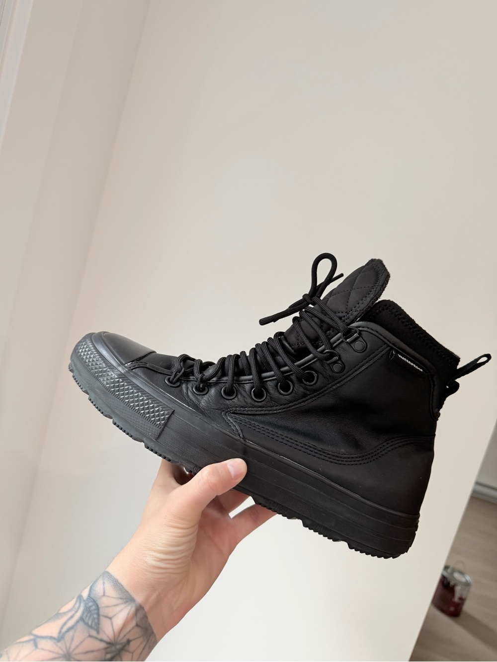 Women’s converse Black High-Top Casual Sneaker Boot